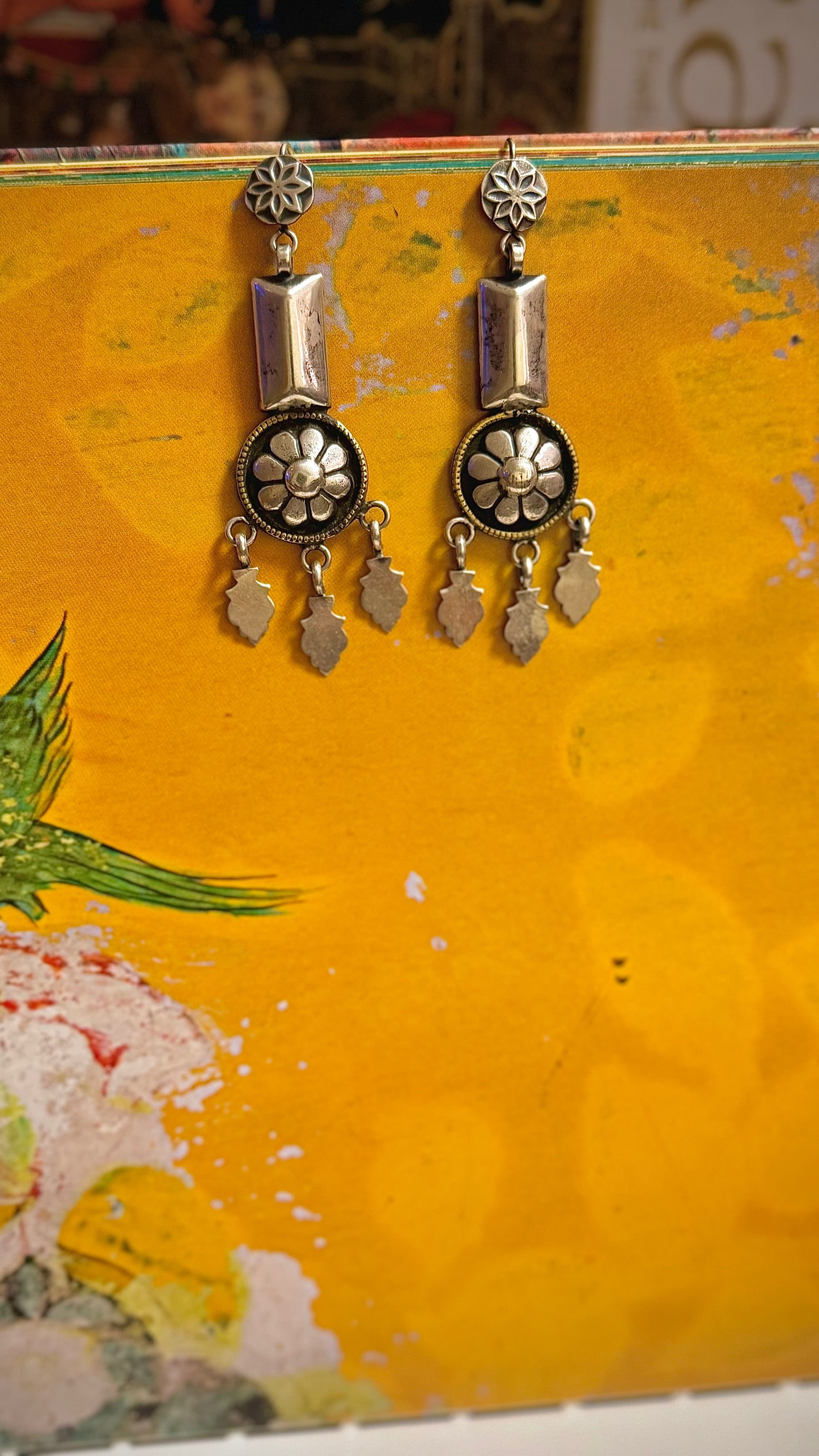 Tara-Collection “Wanderlust”-  Shine like a star with “Tara” the earring collection that dazzles.