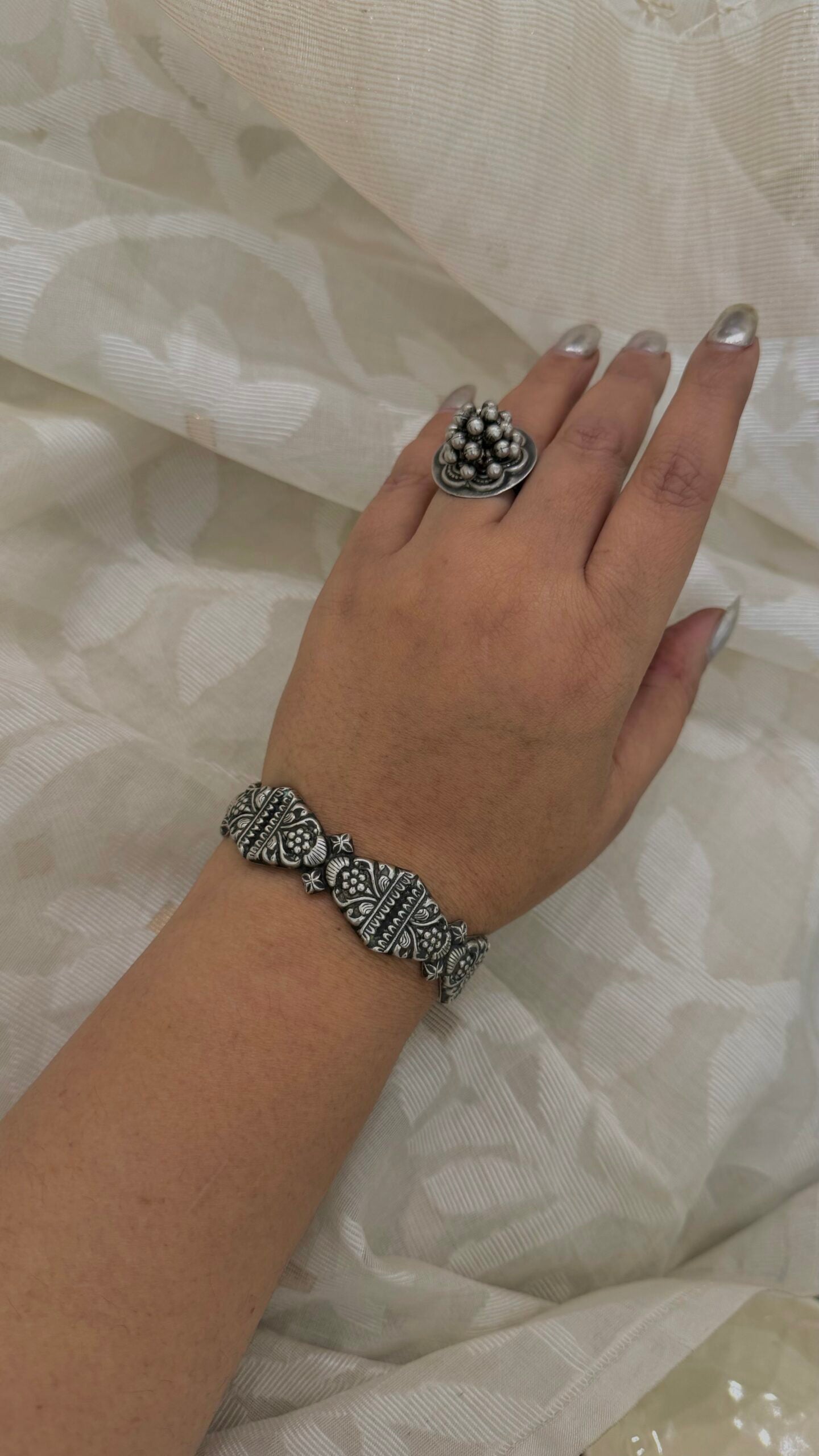 "BanjaranRani”- Soulful ring blending tradition and elegance.