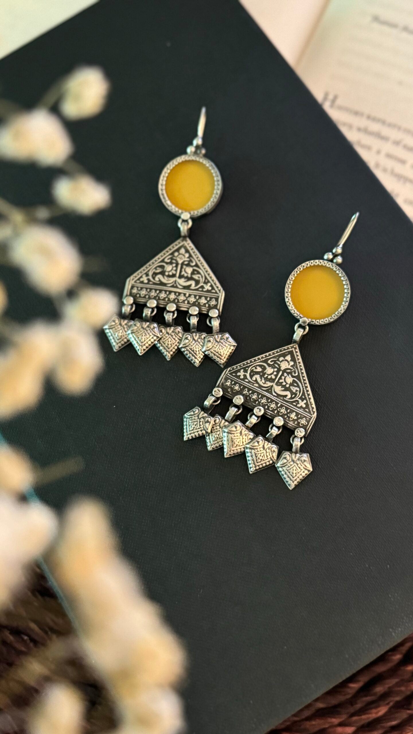 Boho Bindi "Mango Yellow" - Adorn Your Spirit with Boho Elegance