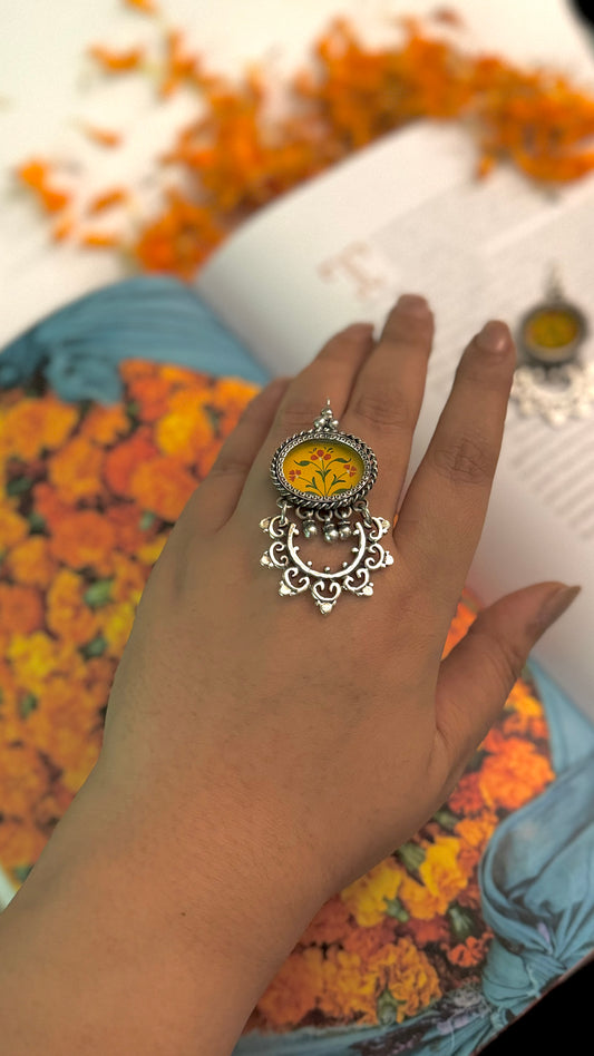 Phooljhadi : Illuminate your festive look with the timeless charm.