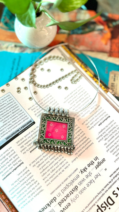 “Gulabo”: Style then for Indian Festives and Bring pop of colours