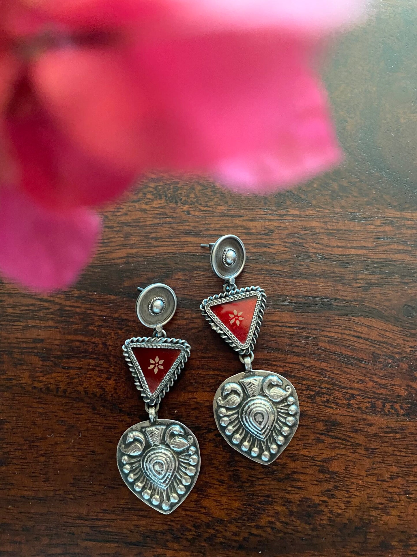 "जोषिका" Joshika : Intriguing Silver Crafted Earrings