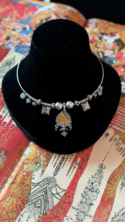 Fusion Hasli “Varanasi” -  A Masterpiece that merges Tradition with Contemporary Charm.