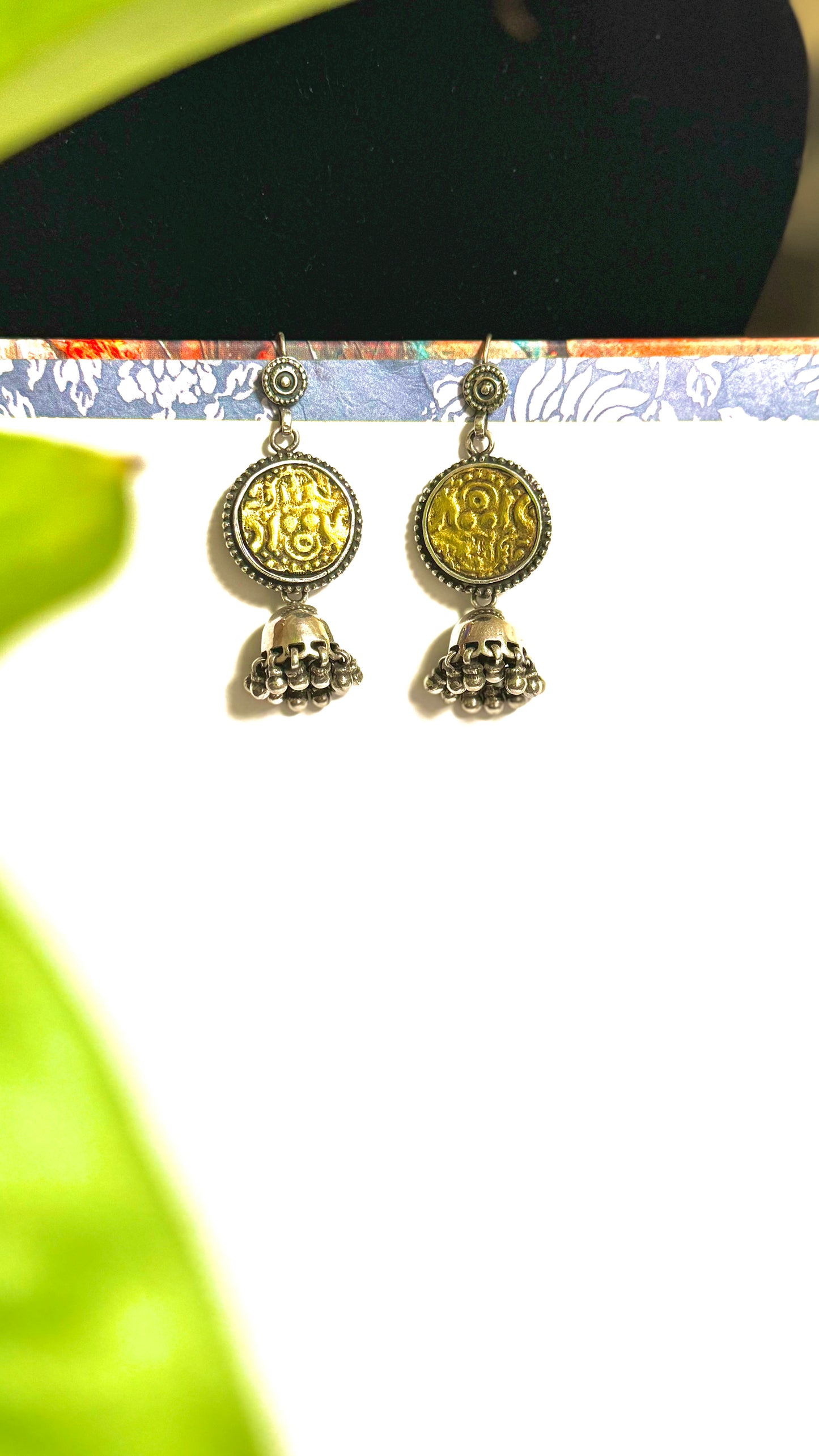 Tara-Collection “Heritage”-  Shine like a star with “Tara” the earring collection that dazzles.