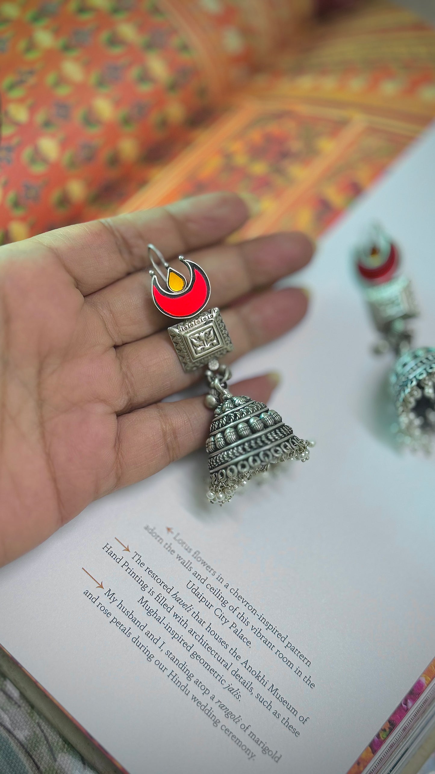“Divya Laxmi” - Let the Fusion of two States shine through these earrings.