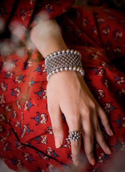 Karishma - Jali Hand Cuff (Made to Order)