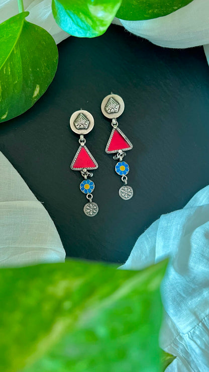 "Hibiscus"- Chic and vibrant: Pure silver paired with hibiscus red allure