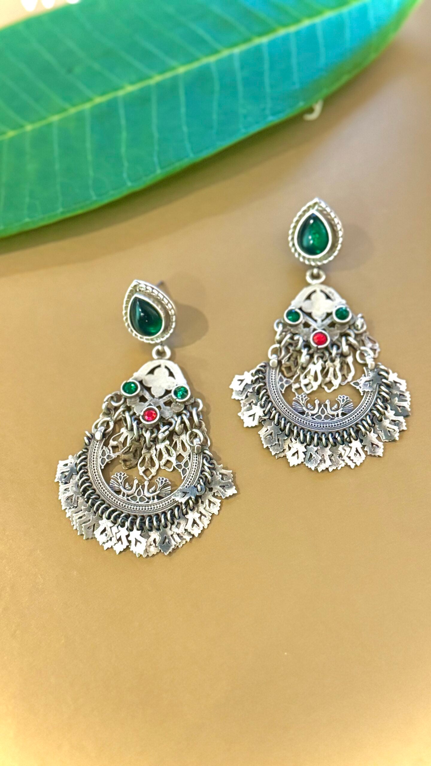Green Kundan Tribal Bali : Classic allure modern flair.