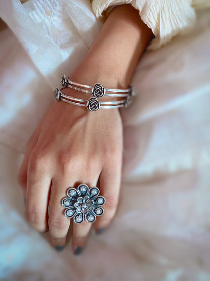 Prasun - Set of Plain Bangles with Flower Motif