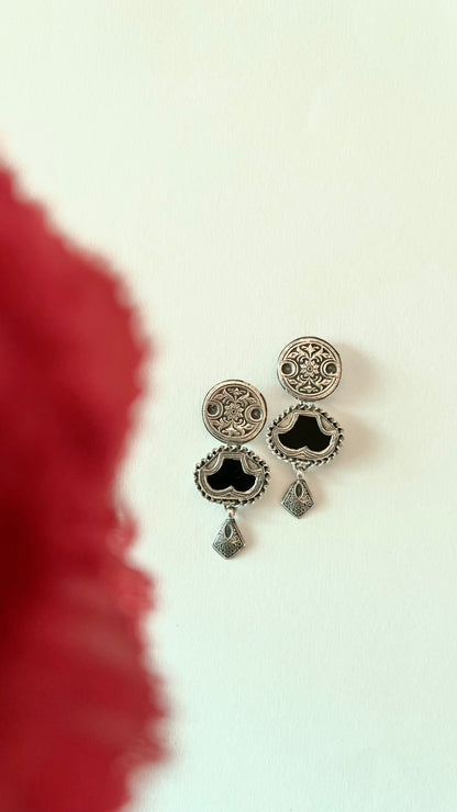 "Pankha"- (Black) Vintage elegance meets modern chic in our Pankha-inspired silver earrings.