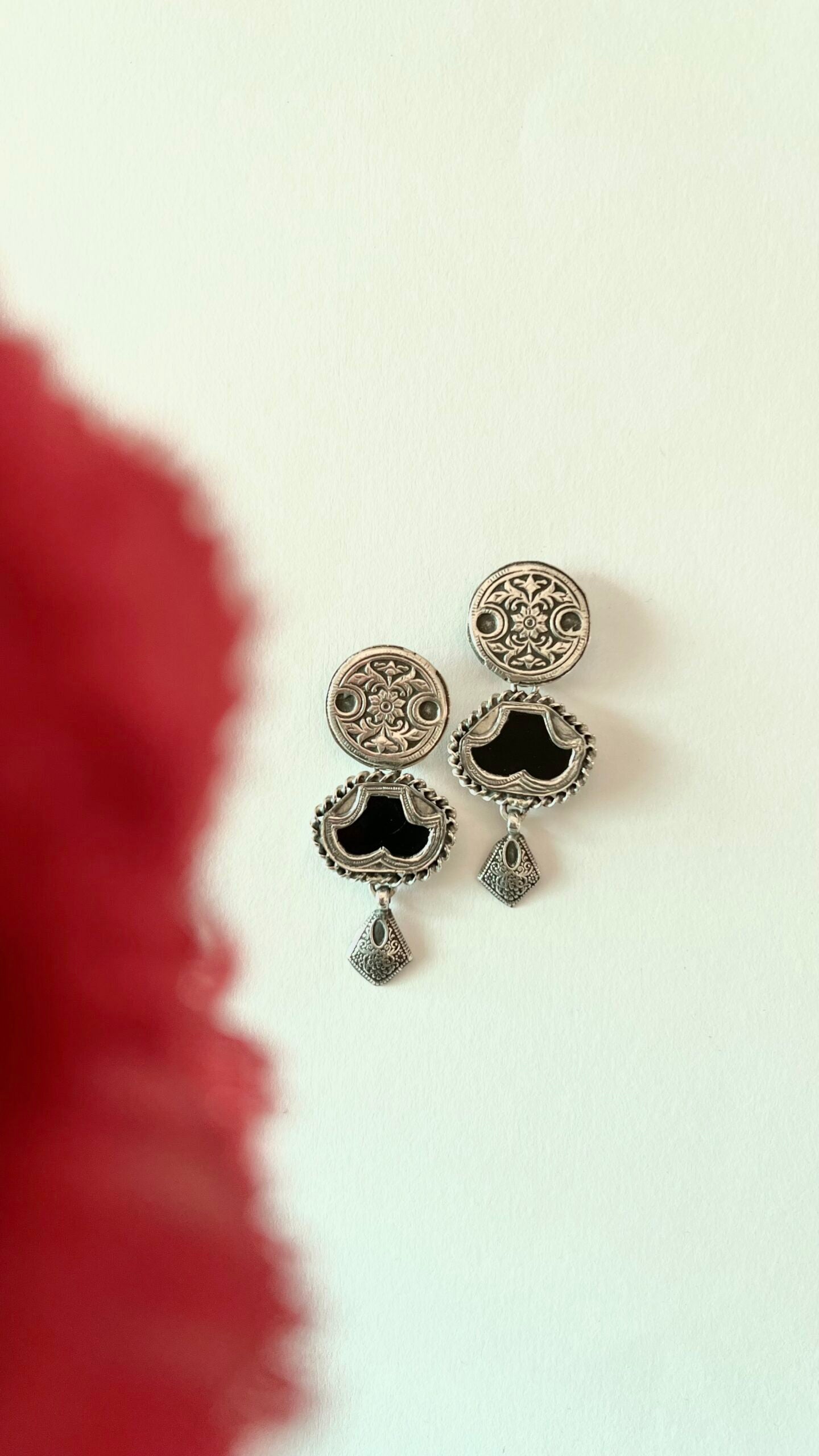 "Pankha"- (Black) Vintage elegance meets modern chic in our Pankha-inspired silver earrings.