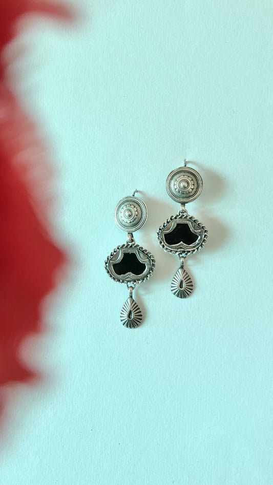 "Pankha"- (Black) Experience a touch of history with every sway of these intricate silver Pankha earrings