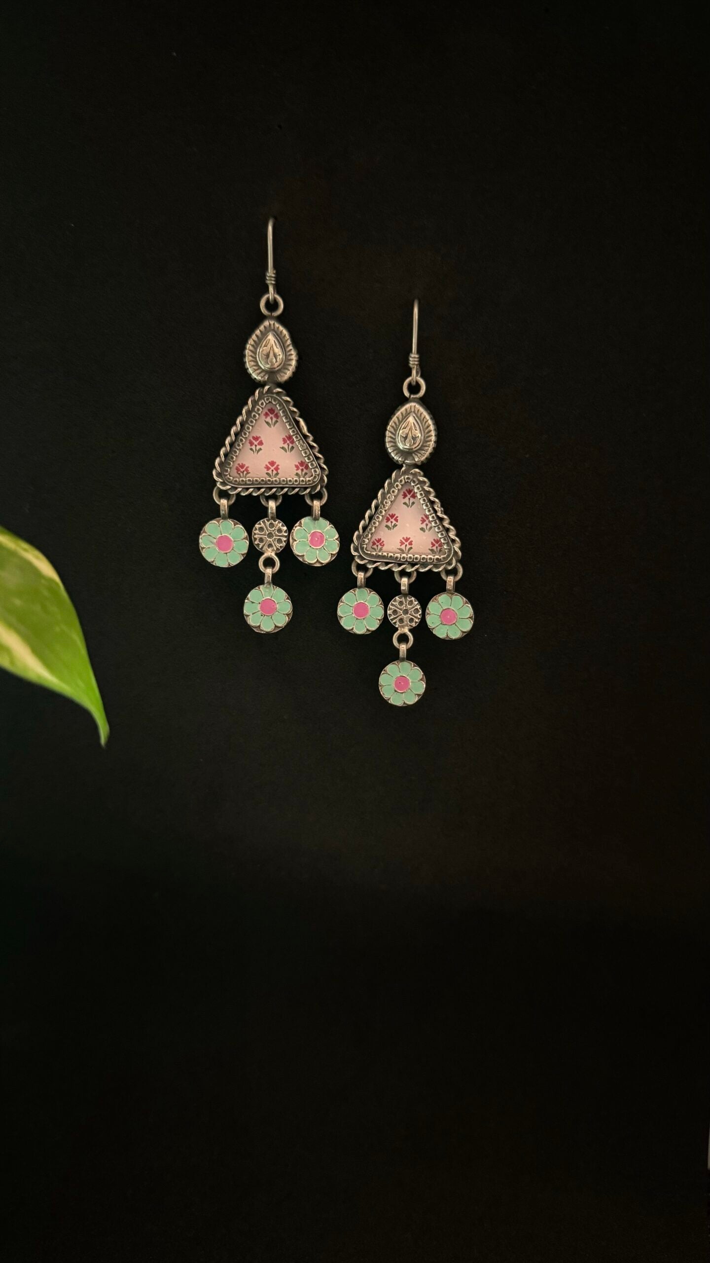 Devi Pink : delicately accented with hints of pink.